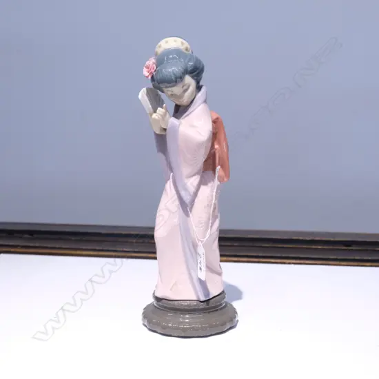 LLADRO JAPANESE FIGURE 4990