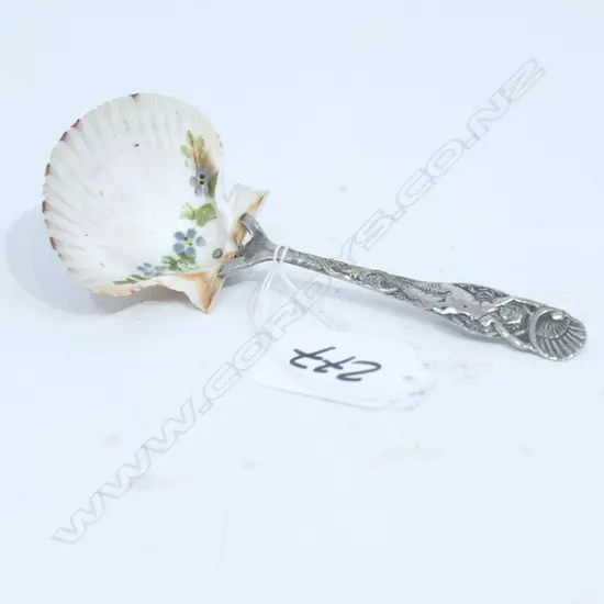 ART NOUVEAU AMERICAN STERLING & SHELL SPOON, 17G