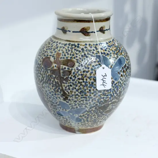 MARKED JAPANESE POTTERY VASE IN BOX.