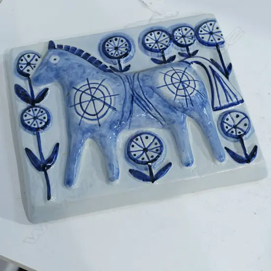 DANISH WALL PLAQUE W 210 MM