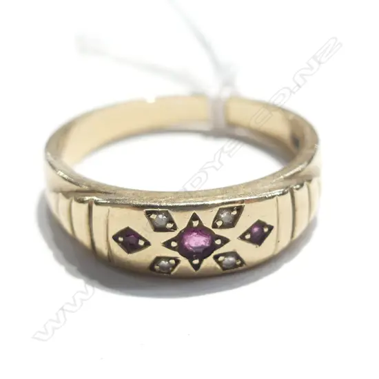 9ct RUBY? & DIAMOND RING 3.85GMS 