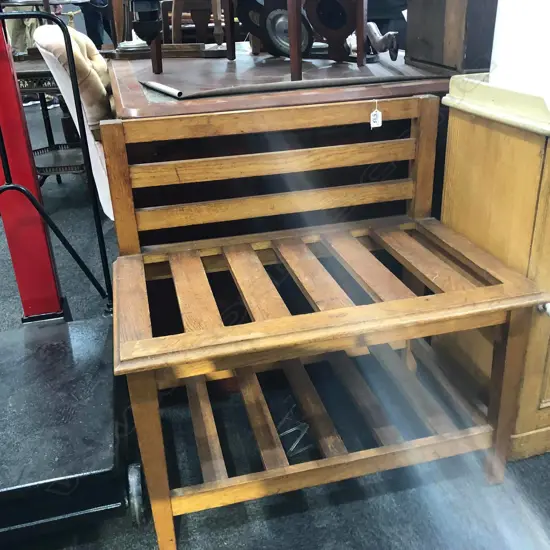 OAK LUGGAGE STAND