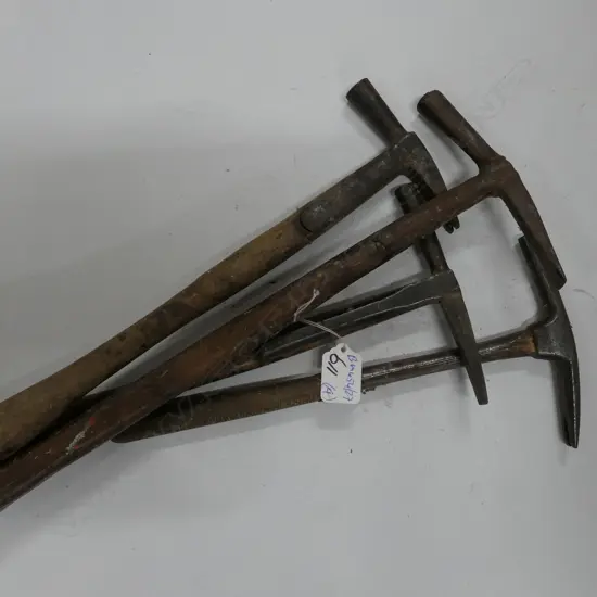 4 VINTAGE CARPENTERS HAMMERS