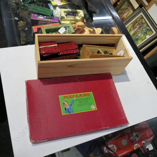 MECCANO ACCESSORIES OUTFIT #5A + SPARES