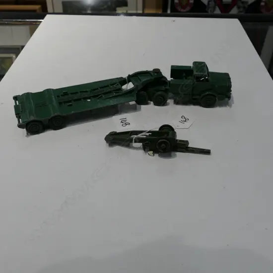 DINKY TOY TANK TRANSPORTER + ARTILLERY PC