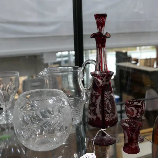 VENETIAN ETCHED GLASS DECANTER & MISC GLASSWARE