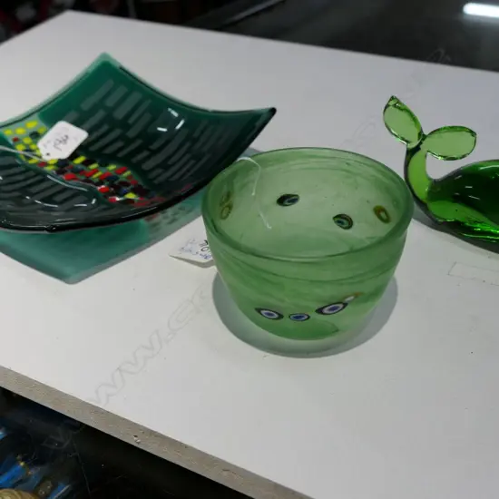 ART GLASS DISH, VASE BY CAMPBELL & WHALE FIGURE, LONGEST L. 180MM