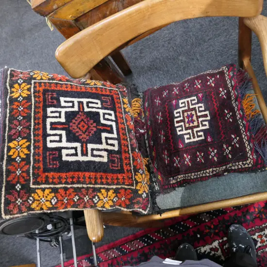 2 H/KNOTTED CUSHIONS