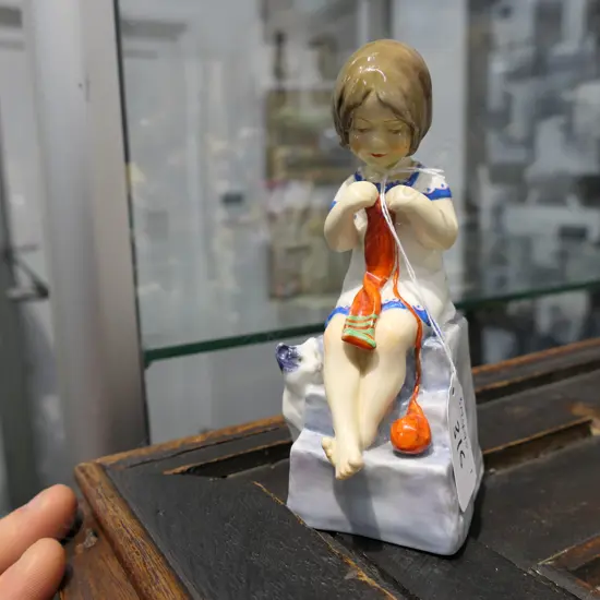 ROYAL WORCESTER FIGURE SATURDAYS CHILD RW3262 - 7"  MODELLER FREDA DOUGHTY 1938-1984