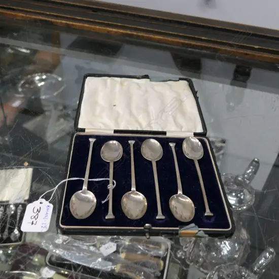 CASED SET ART DECO STERLING SILVER COFFEE SPOONS. 60gm