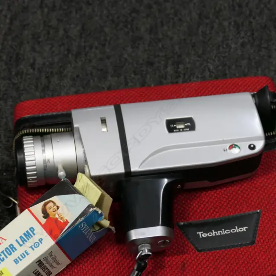 TECHNICOLOR MOIVIE CAMERA IN CASE, W.270mm