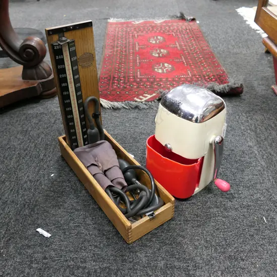 VINTAGE ENAMEL ICE-O-MAT & BOXED BLOOD PRESSURE GAUGE