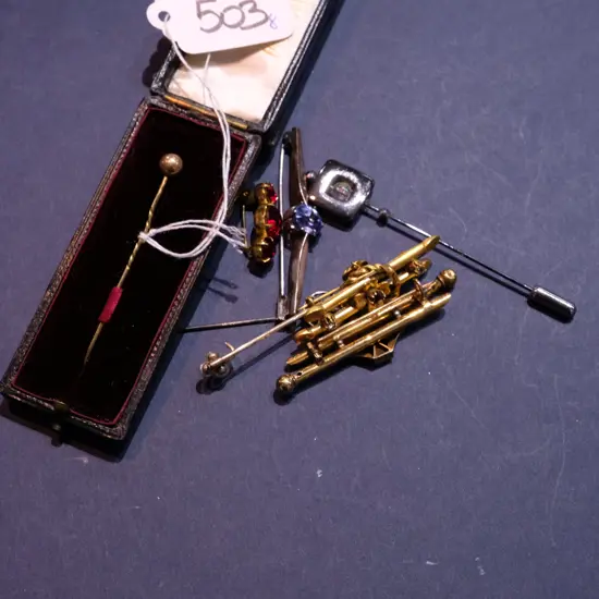 GOOD ASST VINTAGE GOLD? STICK PINS (1 BOXED)