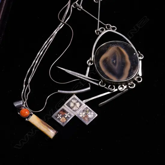 E YAZZLE STERLING BACKED PENDANT + 2 PLATED CHAINS & PENDANTS