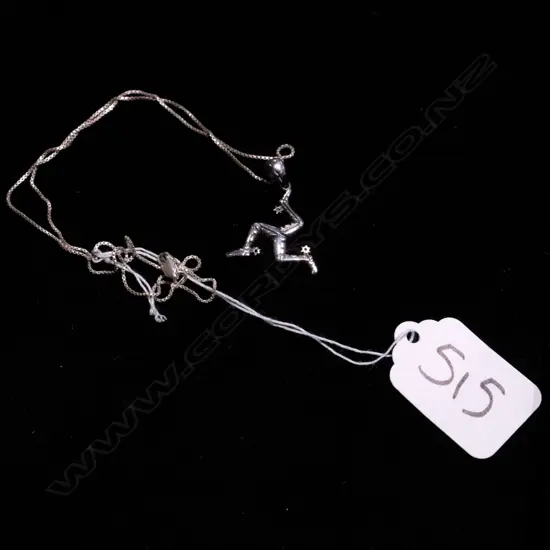 .925 SILVER MANX PENDANT ON CHAIN, 4.46G TOTAL