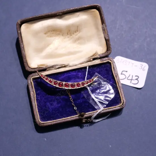 VICTORIAN 9CT GOLD RED STONE/DIAMOND CRESCENT BROOCH