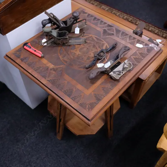 KAURI CHIP CARVED TABLE 600 X 600 MM