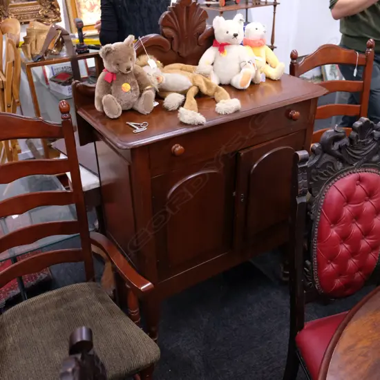 MAHOGANY CHIFFONIER H. 1400MM W. 910MM