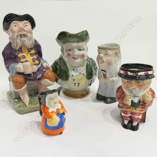 5 ASST TOBY JUGS / MELBAWARE WORCESTER ETC H. 200MM