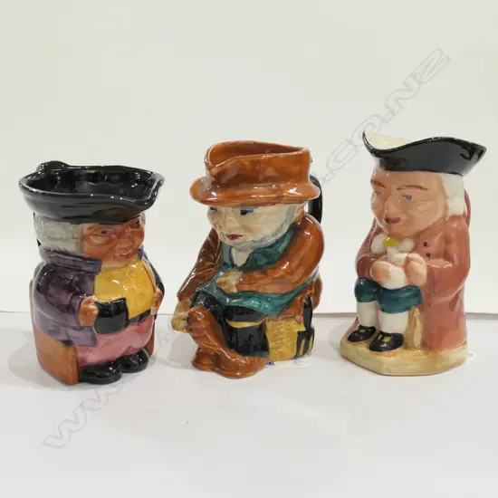 3 ASST ENGLISH TOBY JUGS H. 120MM