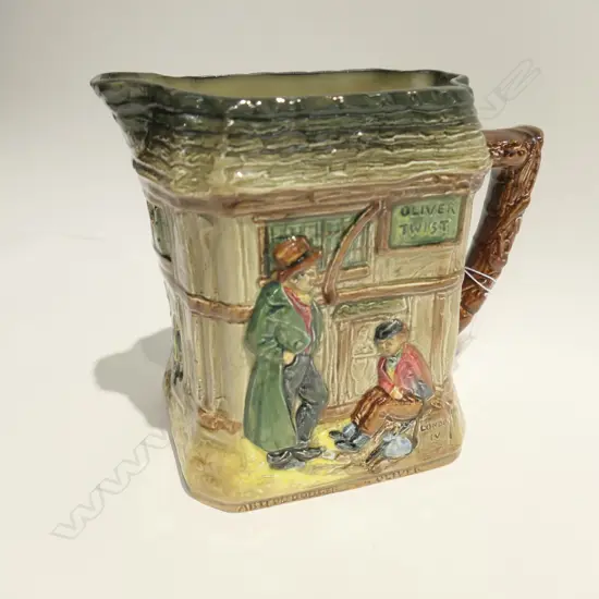 R/DOULTON OLIVER TWIST JUG H 150 MM