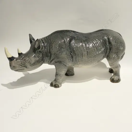 LARGE MELBAWARE RHINOCEROS