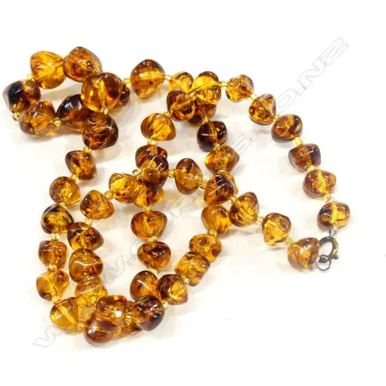 AMBER NECKLACE