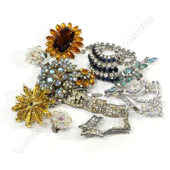 10 ASSORTED DIAMANTE PIECES, & 1 PR CLIP-ON  EARRINGS