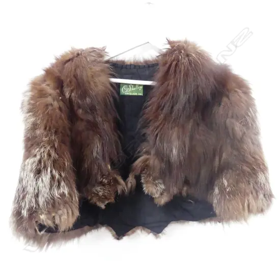 VINTAGE FOX FUR CAPE