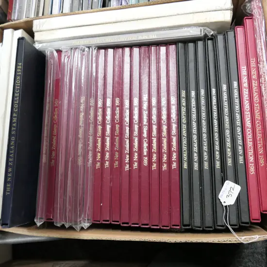 32X ASSTD. NZ STAMP COLLECTION BOOKS 