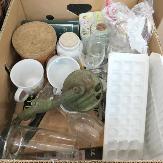 LOT ASST HOUSEHOLD CHINA/BEAN SLICER/EP CUTLERY ETC