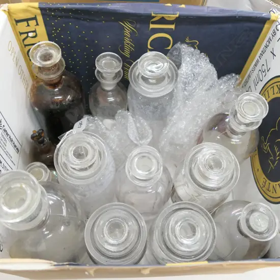 13 ASST APOTHECARY BOTTLES AND JARS