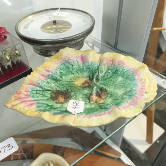 ETRUSCAN MAJOLICA LEAF SHAPED DISH (see http://majolicasociety.com/griffen-smith-hill/)