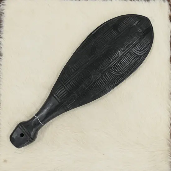 LARGE CARVED TIMBER PATU IN BLACK L. 400MM 