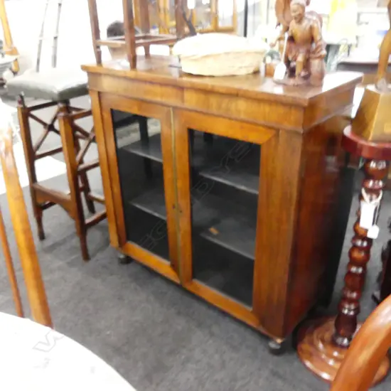 VICTORIAN WALNUT PIER DISPLAY CABINET W. 920MM