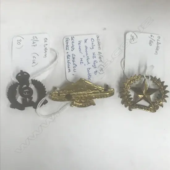 CAP/COLLAR BADGES: 6th (MANAWATU) MTD RIFLES; 11th (TARANAKI RIFLES) REGT, 17th (RUAHINE) REGT