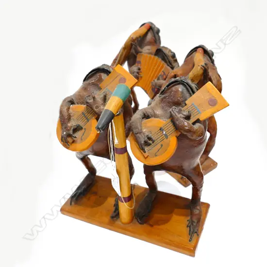 FIVE TAXIDERMY MUSICAL BAND FROGS