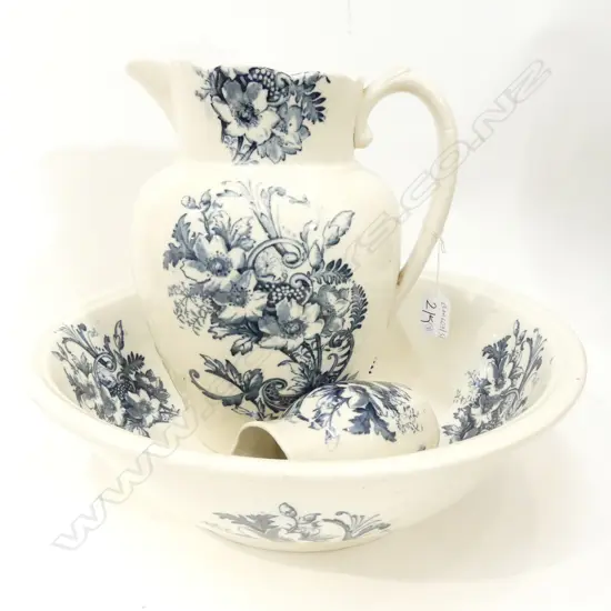 VICT. WASHBASIN JUG AND BRUSH HOLDER H. 290MM