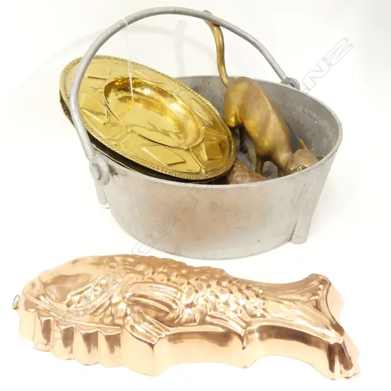 ALUMINIUM JAM PAN W/ BRASS DISHES / COPPER FISH ETC