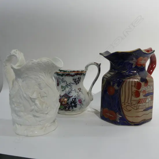 IRONSTONE JUG W/ 2 VICT JUGS H. 180MM