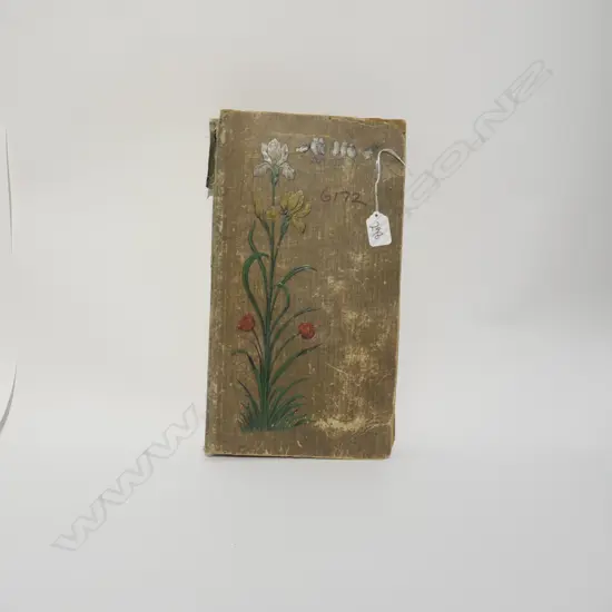 ALBUM VINTAGE NZ & WORLD POSTCARDS