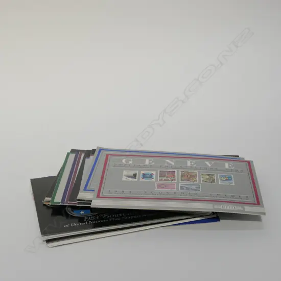 ASST STAMP PACKS: SOUVENIR FOLDER, FLAGS