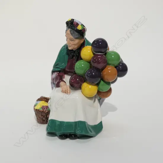 ROYAL DOULTON OLD BALLOON SELLER HN1315