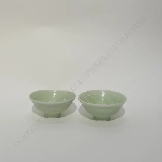 2 MIREK SMIZEK BOWLS 