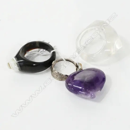 AMETHYST HEART, TWO FUNKY RINGS, SILVER RING