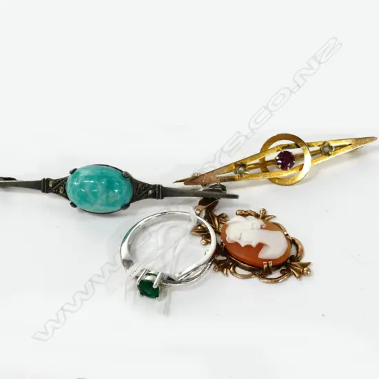 PCT EDW BROOCH & PENDANT ETC