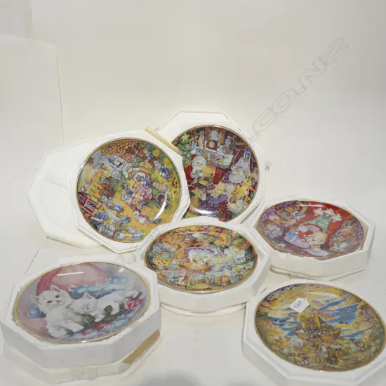 6 PLATES 'CATS' 'TWO BY TWO' ETC BOXED
