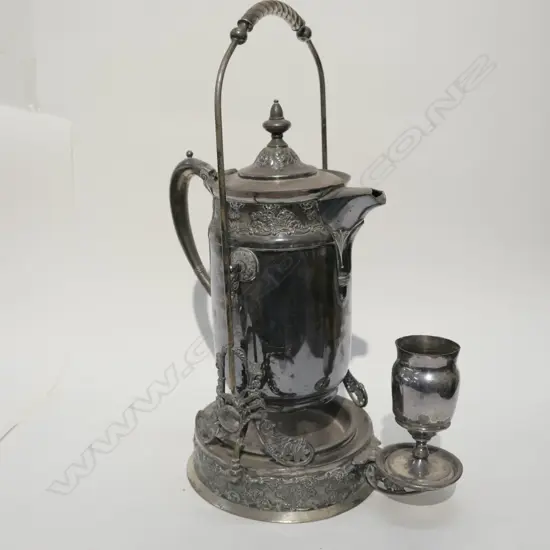 EP WATER JUG ON STAND 