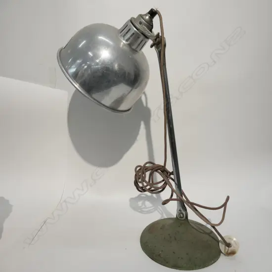 VINTAGE DESK LAMP / HEAT LAMP ALUMINUM