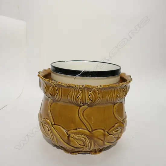 TWO VICT. JARDINIERES H. 230MM